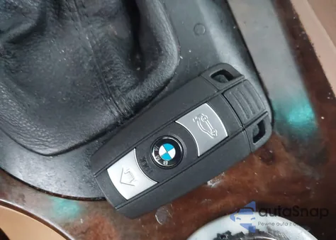 2006 BMW 525I из США, поврежденный, VIN WBANE53586CK87152